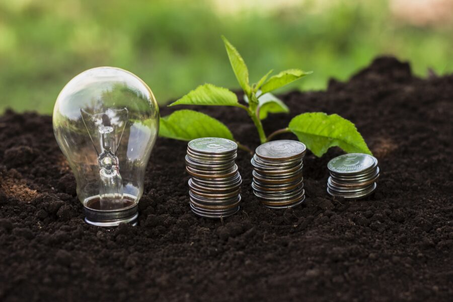 Technological Edge: Smart Solutions for Smart Solar Investing