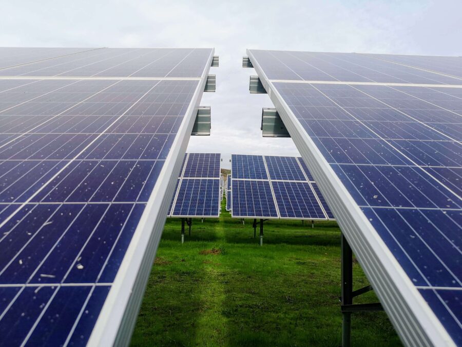 The Comprehensive Benefits of Solar Battery Storage